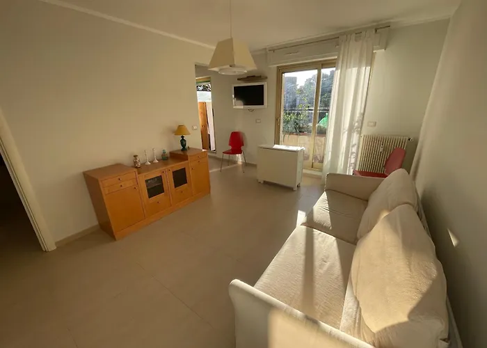 Lovely Sunny Apartment *