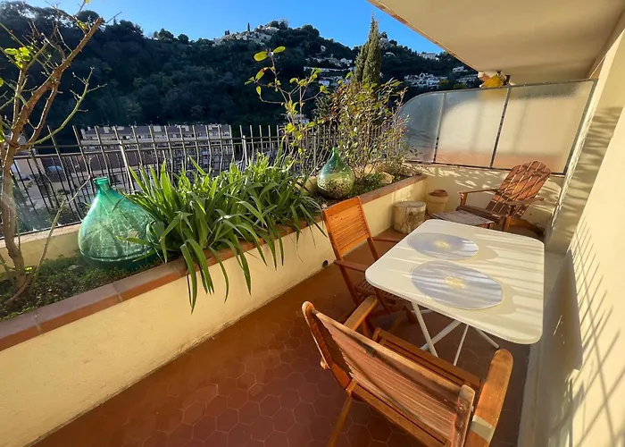 Lovely Sunny * مينتون